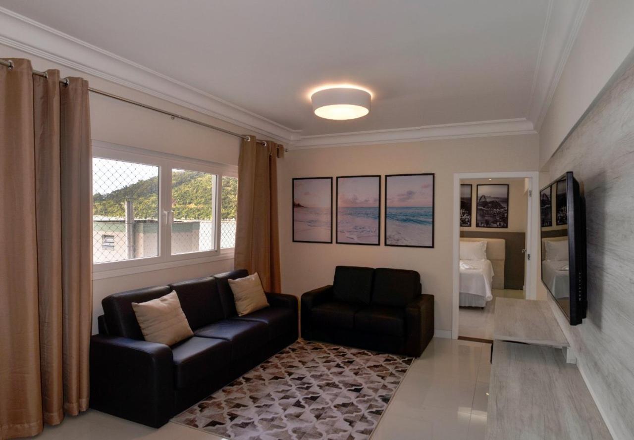 Frente Mar Pe Na Areia, Na Av Atlantica Lejlighed Balneário Camboriú Eksteriør billede
